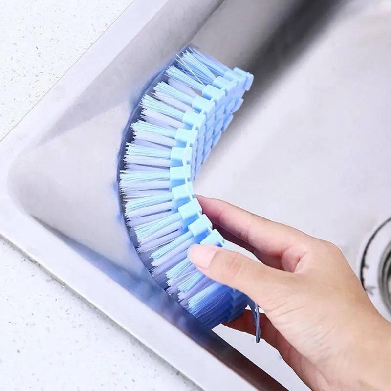 FLEXIBLE CLEANING BRUSH