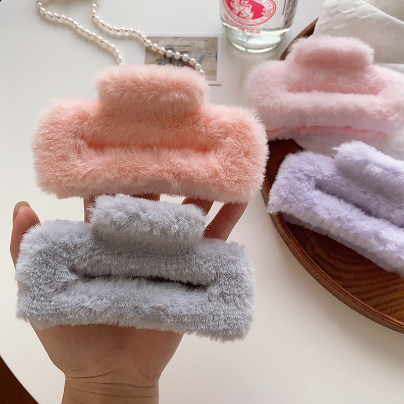 WOMEN FUZZY PLUSHY HAIR CLIP