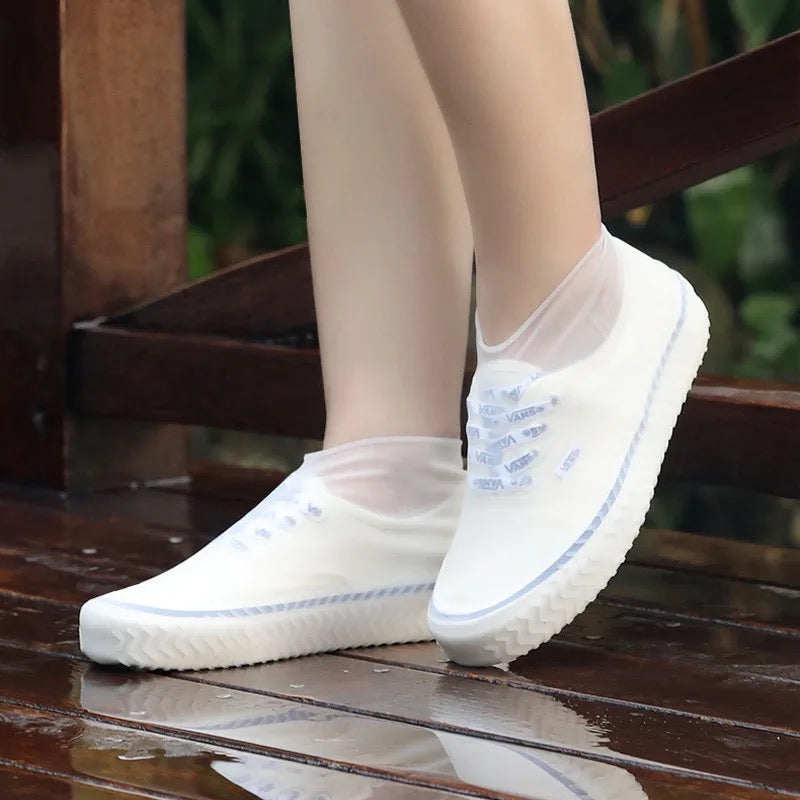 SILICONE WHITE SHOE COVER